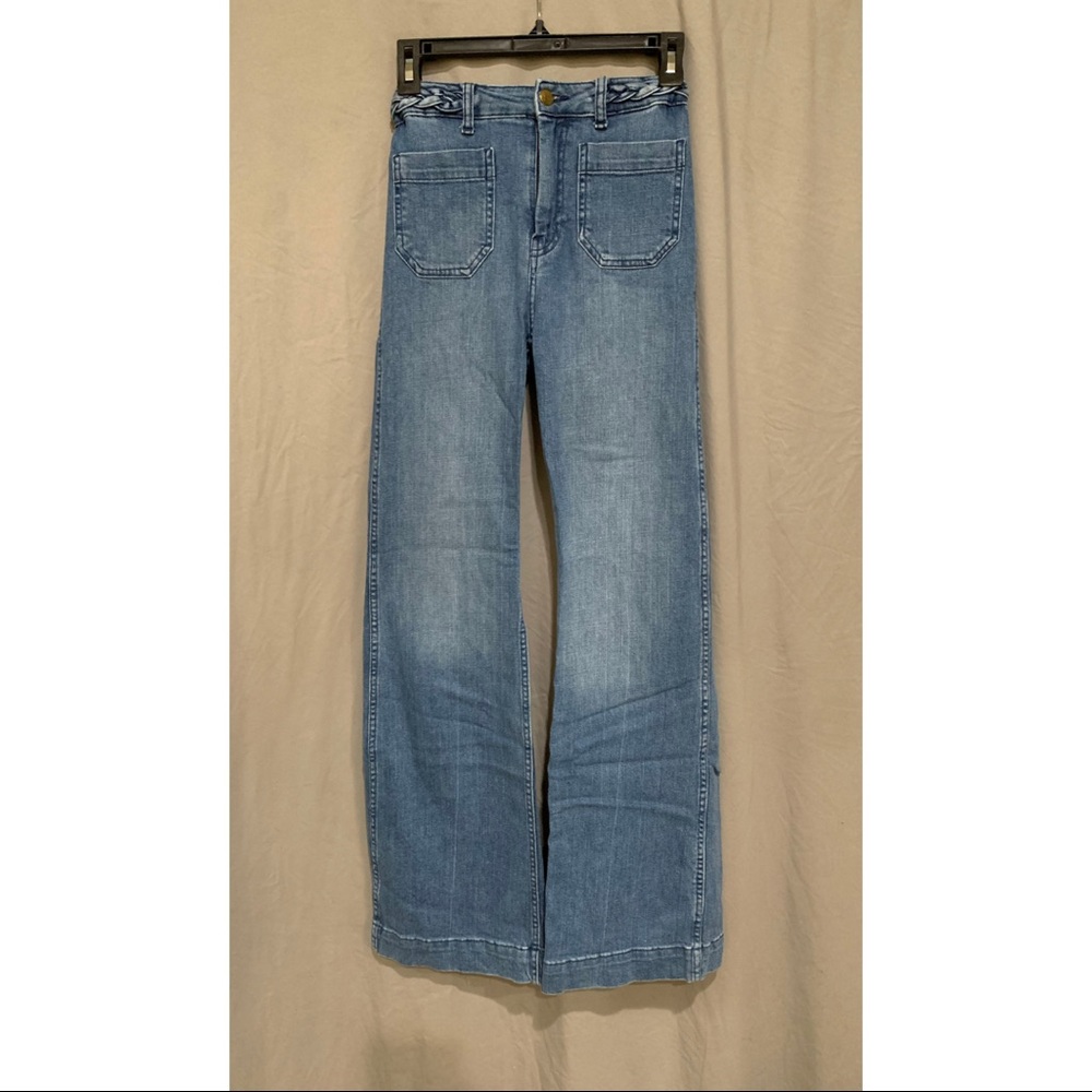 H&M High-Waisted Bell Bottom Jeans Size 4